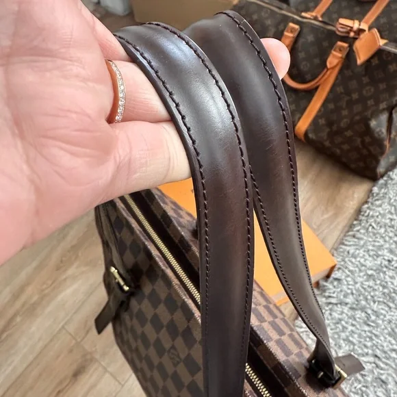 ❌SOLD❌🎉Authentic Louis Vuitton Chelsea  Damier Ebene - Picture 7 of 15